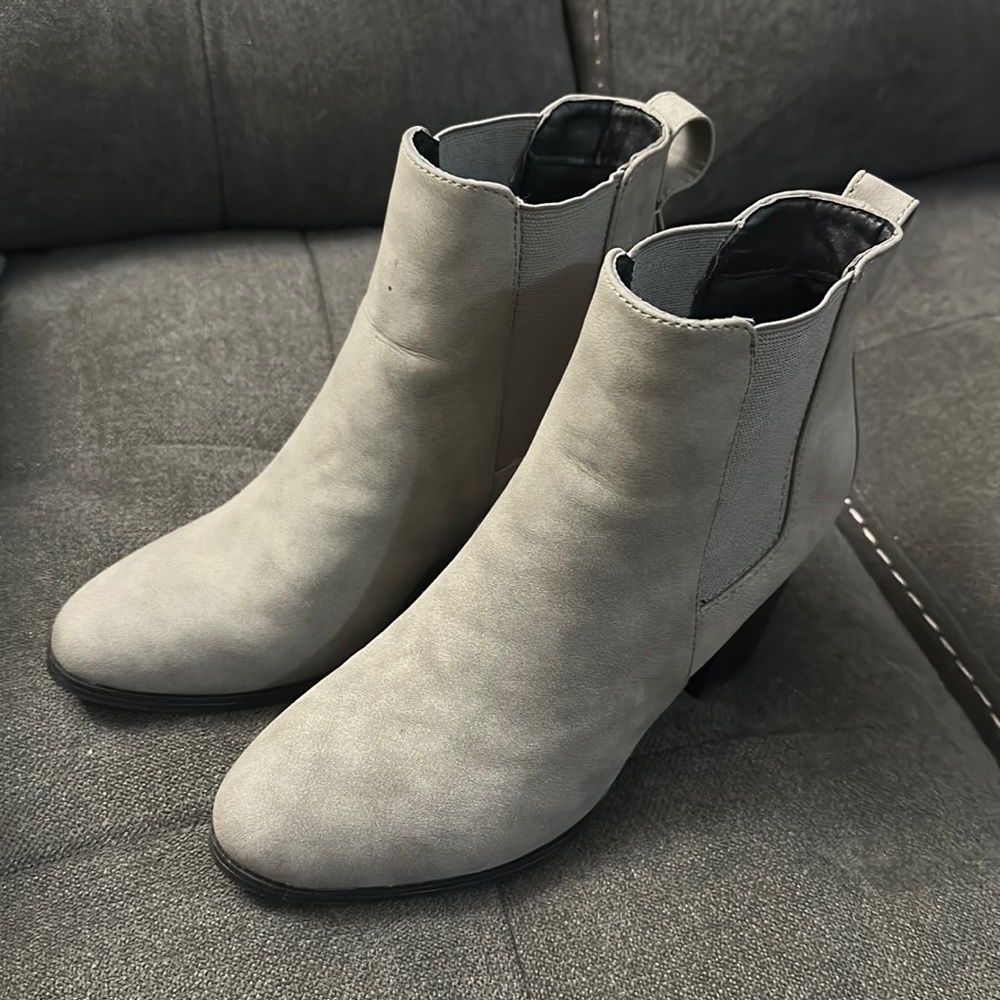 RUE 21 Grey Booties